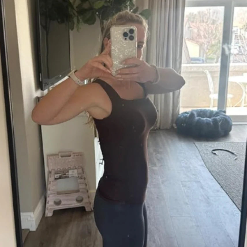 Review by Maria Eugenia J.